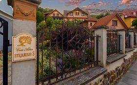 Casa Adam